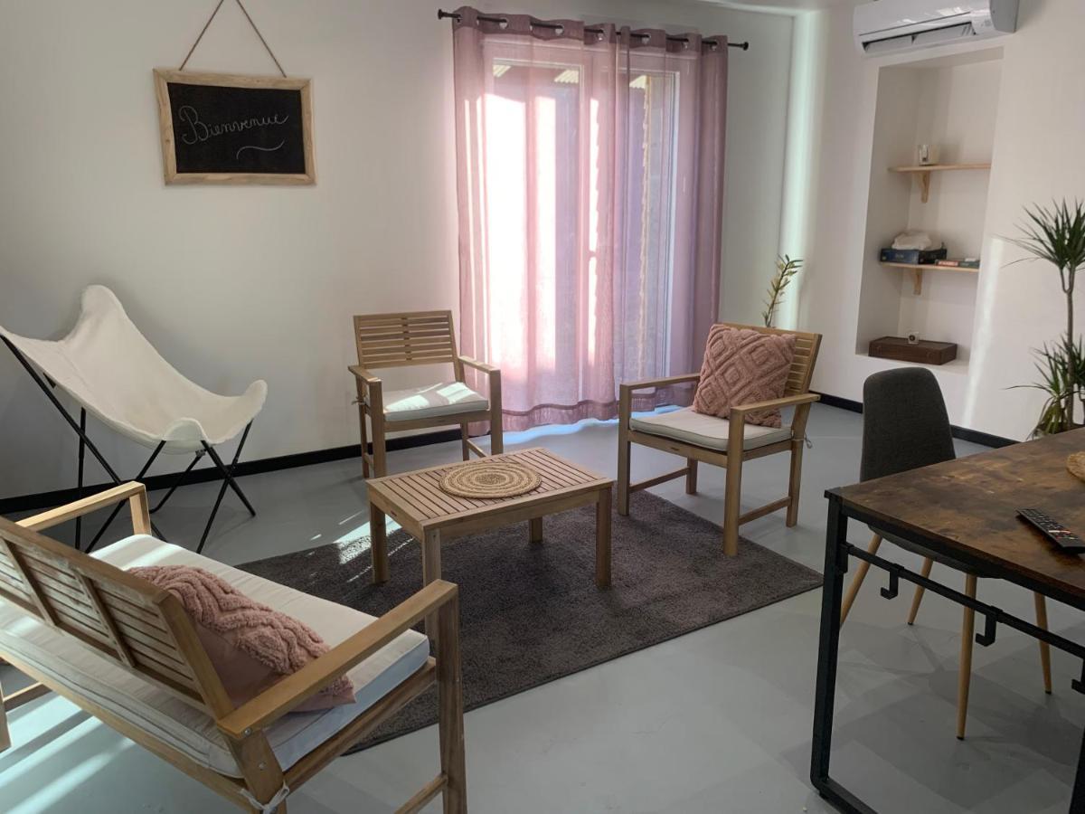 Aux Fines Bulles Gite Et Chambres D Hotes Neuve-Maison Exterior foto