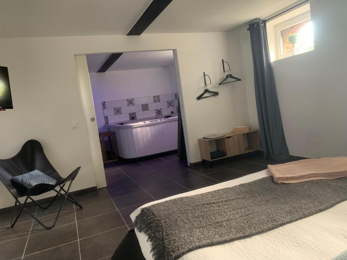 Aux Fines Bulles Gite Et Chambres D Hotes Neuve-Maison Exterior foto